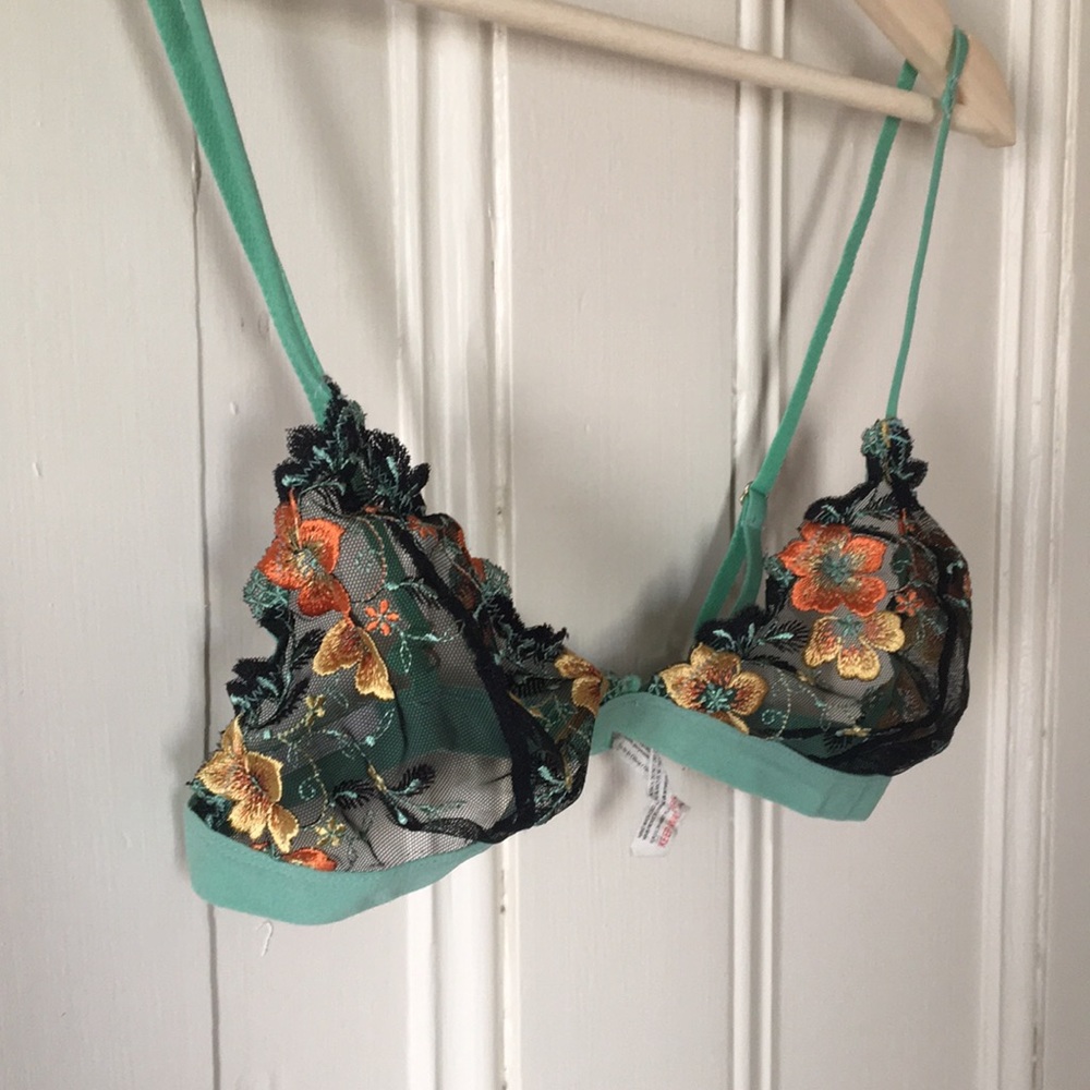 Sexy Black Lace Embroidered Teal Strap Bralette